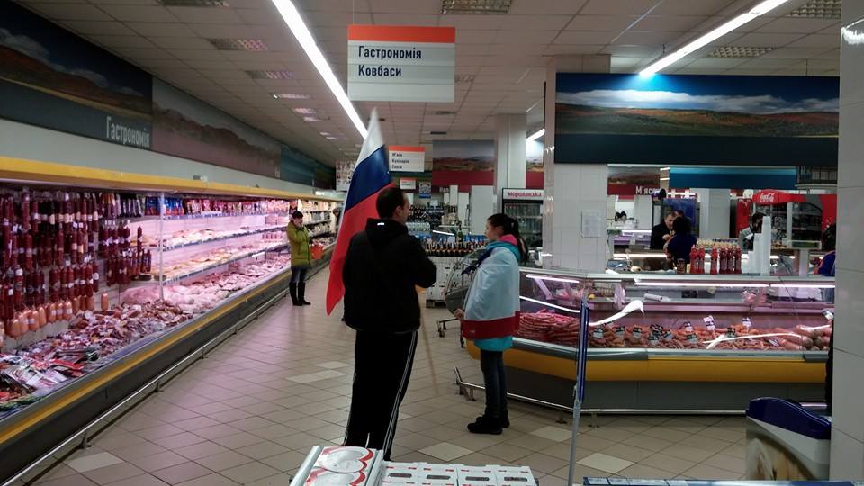 Цены в  Крыму  будут рассчитывать по курсу три рубля за гривну