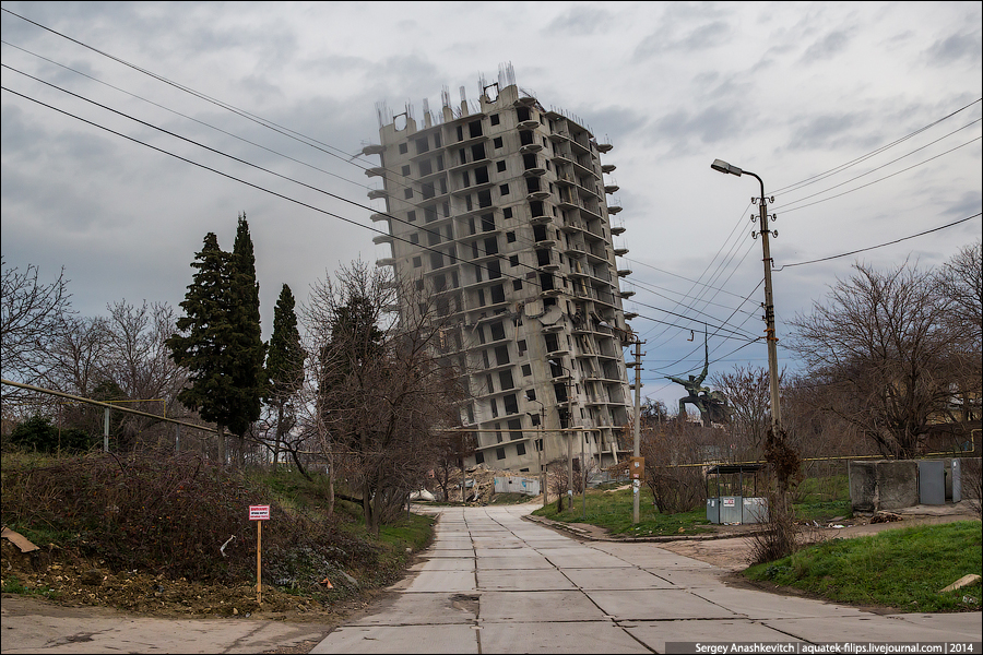 Эпопея  со взорванным  в Севастополе домом   продолжается…