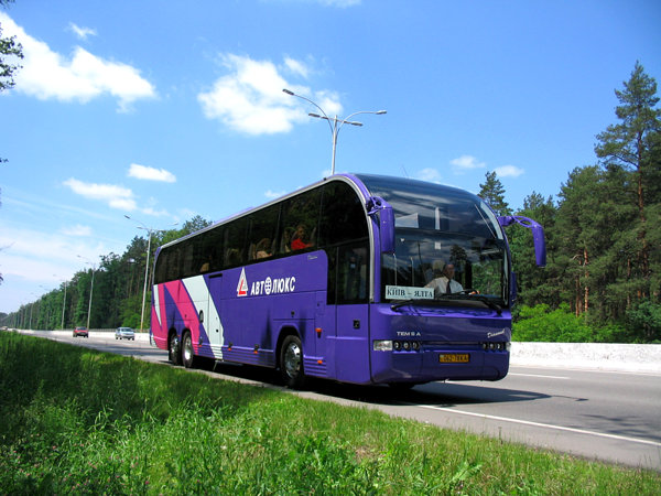 «Автолюкс» передумал запускать автобусы из Киева в Крым