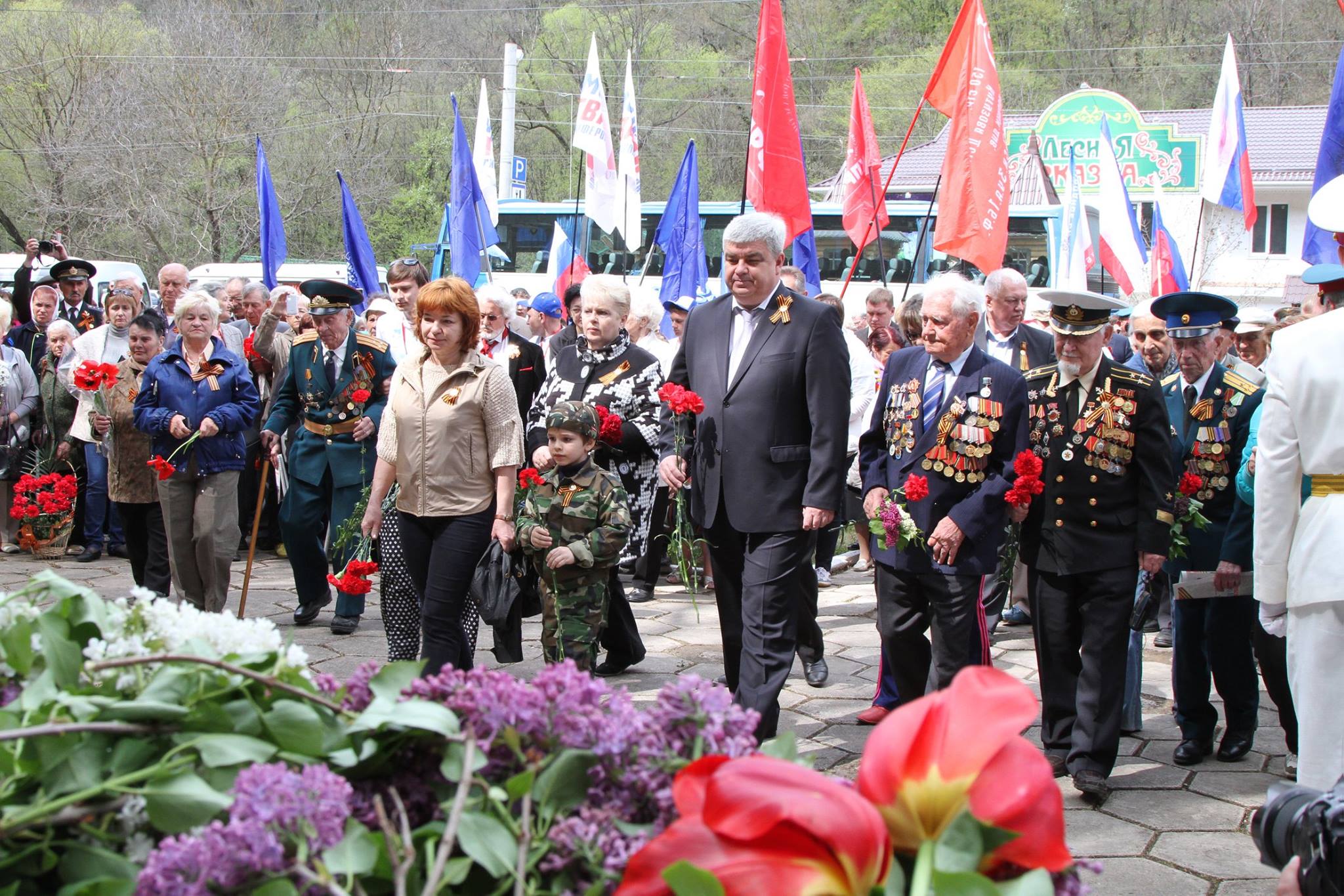 В Крыму для ветеранов устроили маевку
