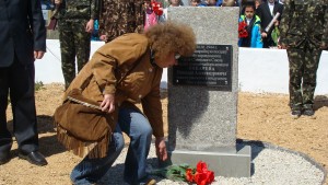 открытие памятного знака на месте гибели Николая Токарева