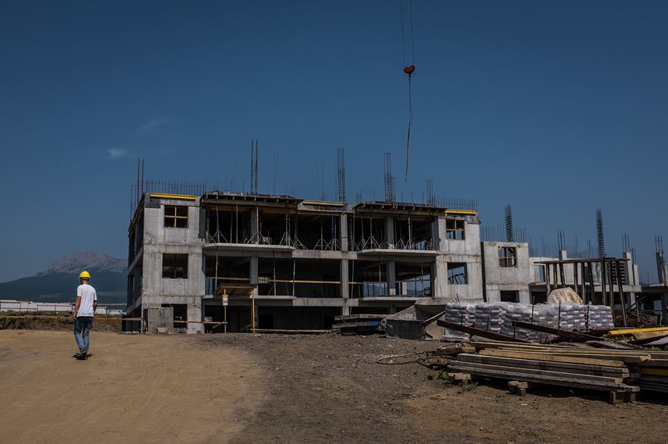 В Алуште строят жилье эконом-класса
