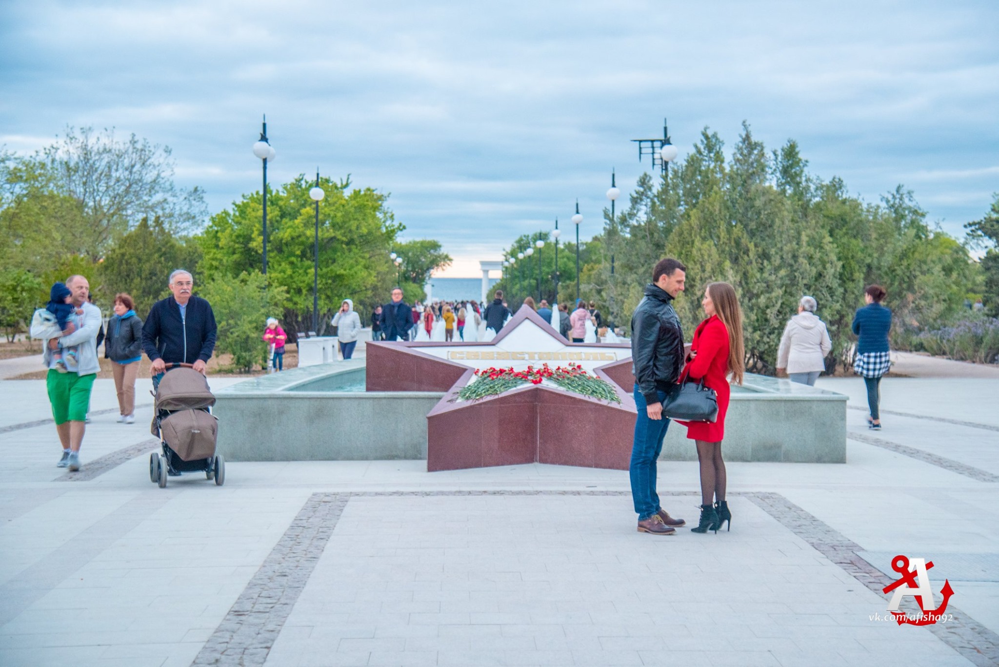 В Севастополе открыли центральную аллею парка Победы