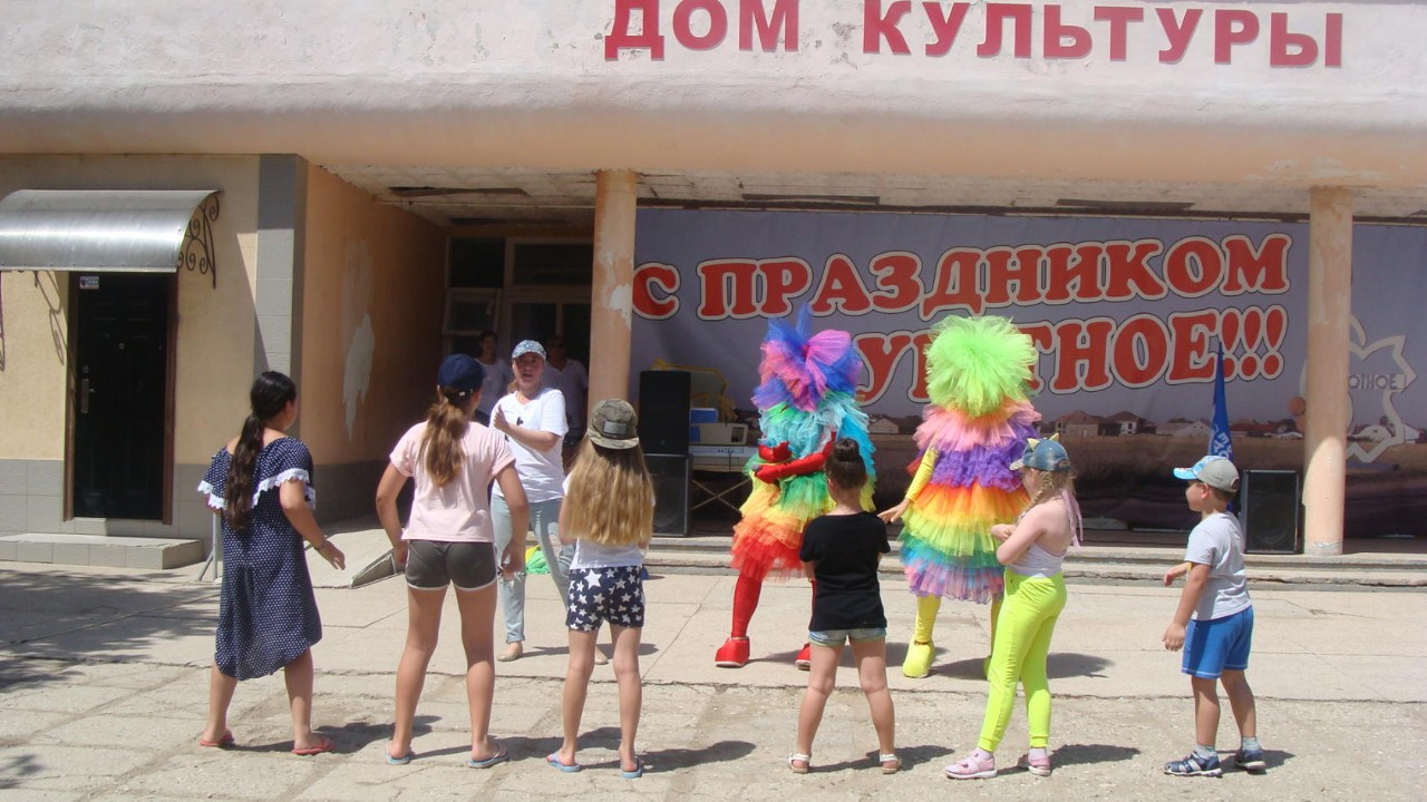 День России в Крыму: жарко, сладко, весело, задорно!