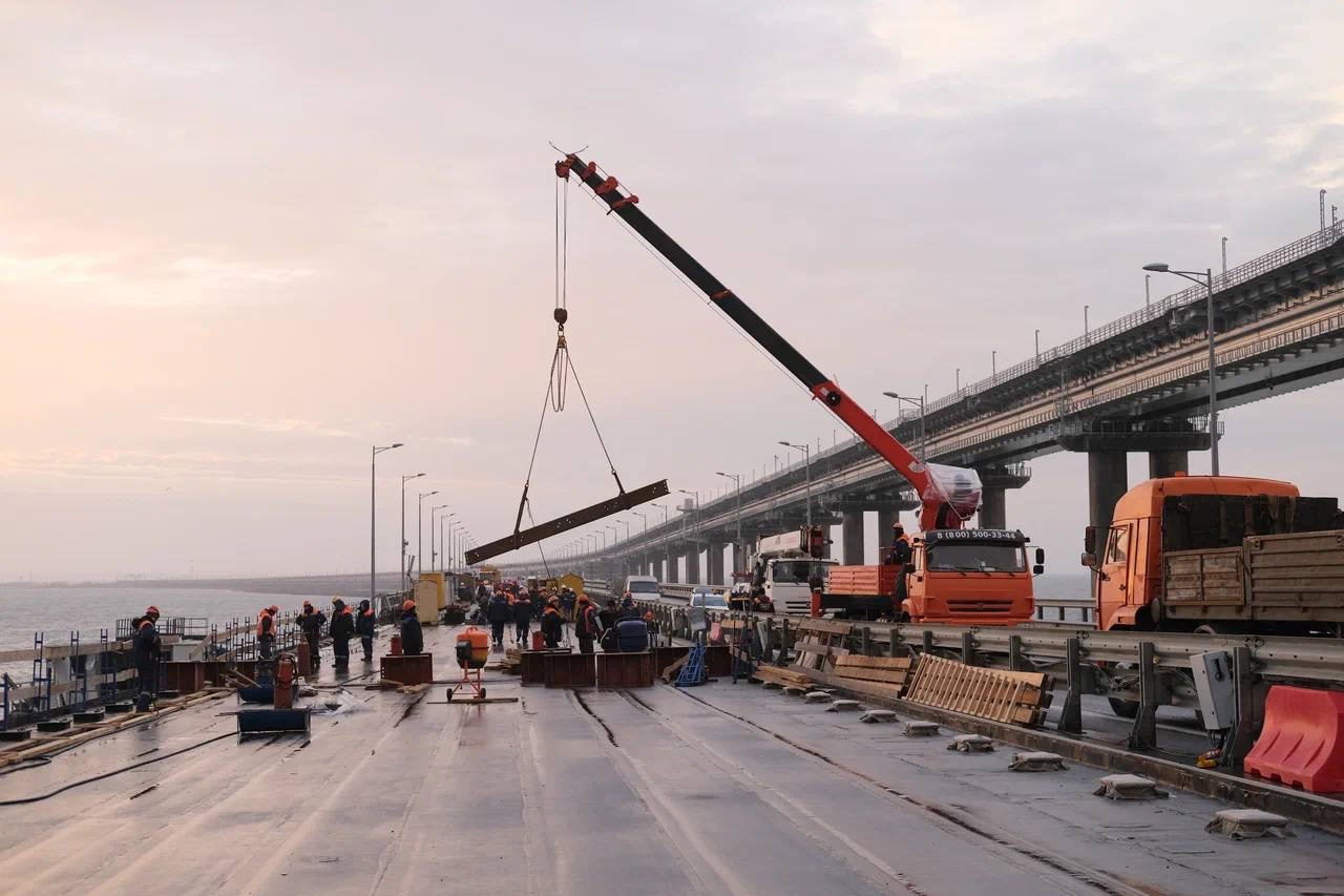 Строители заменили все поврежденные пролеты Крымского моста